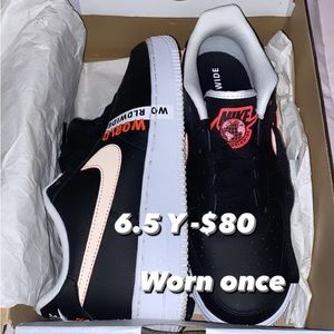 Black and multicolored Air Force 1’s